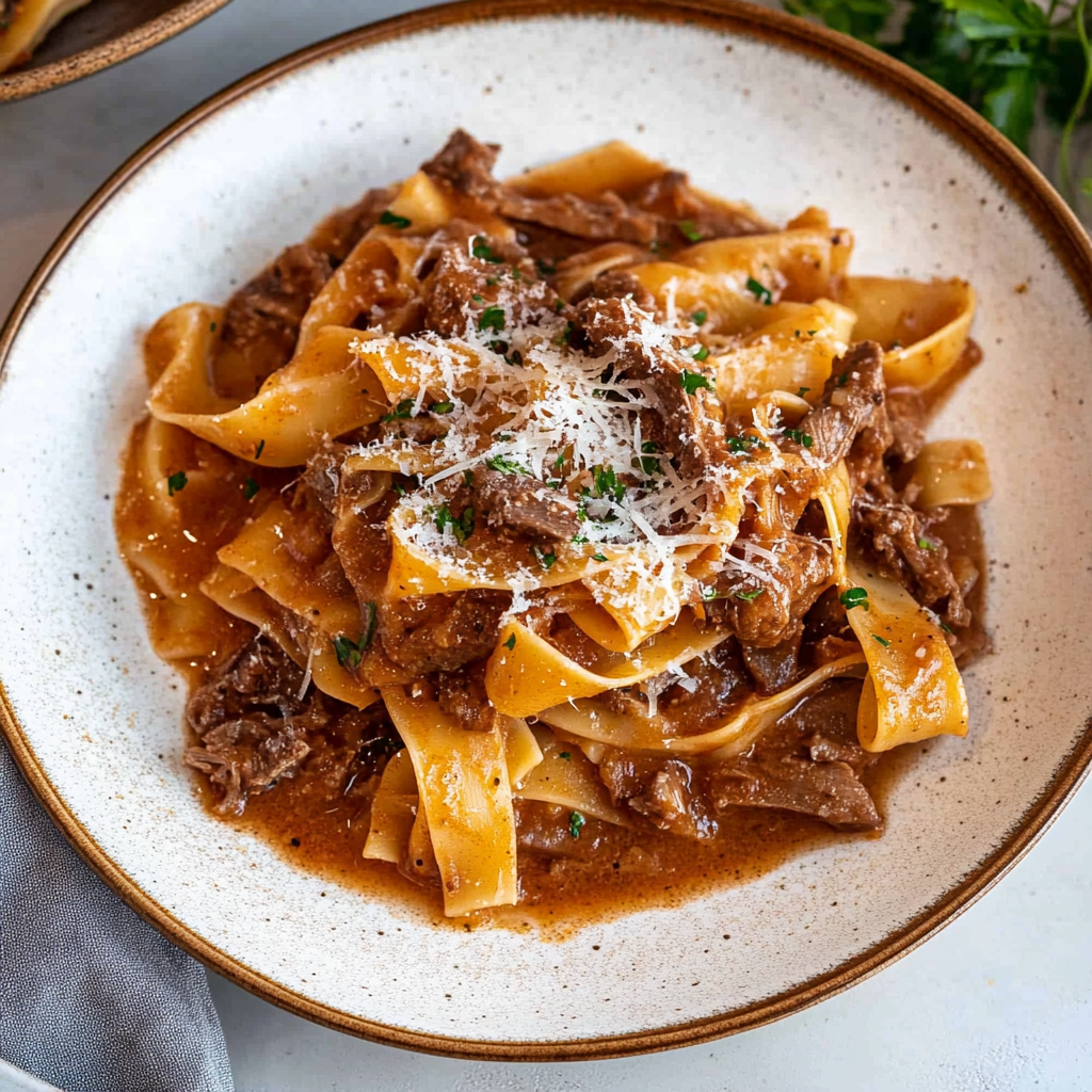 Recipe preparation for shredded beef ragu with pappardelle
